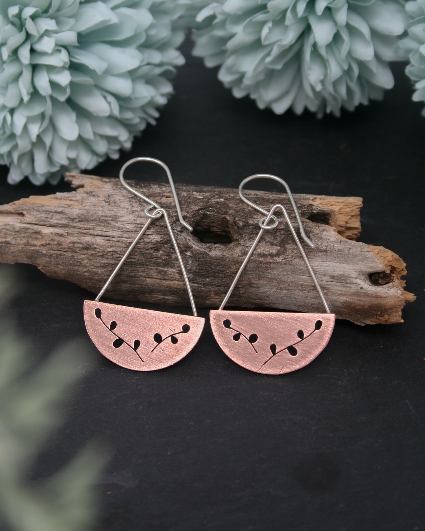Botanical contain Earrings