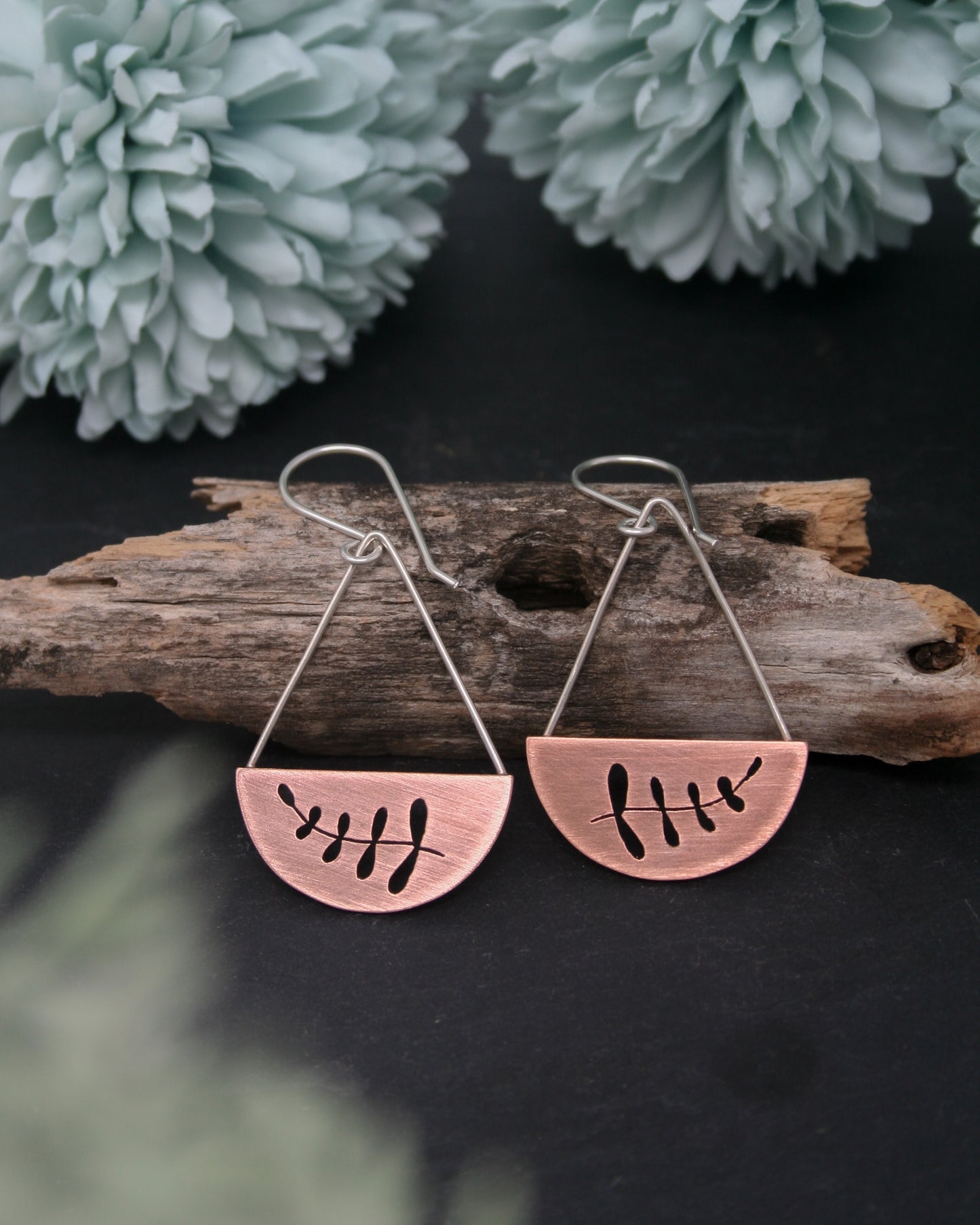 Botanical contain Earrings