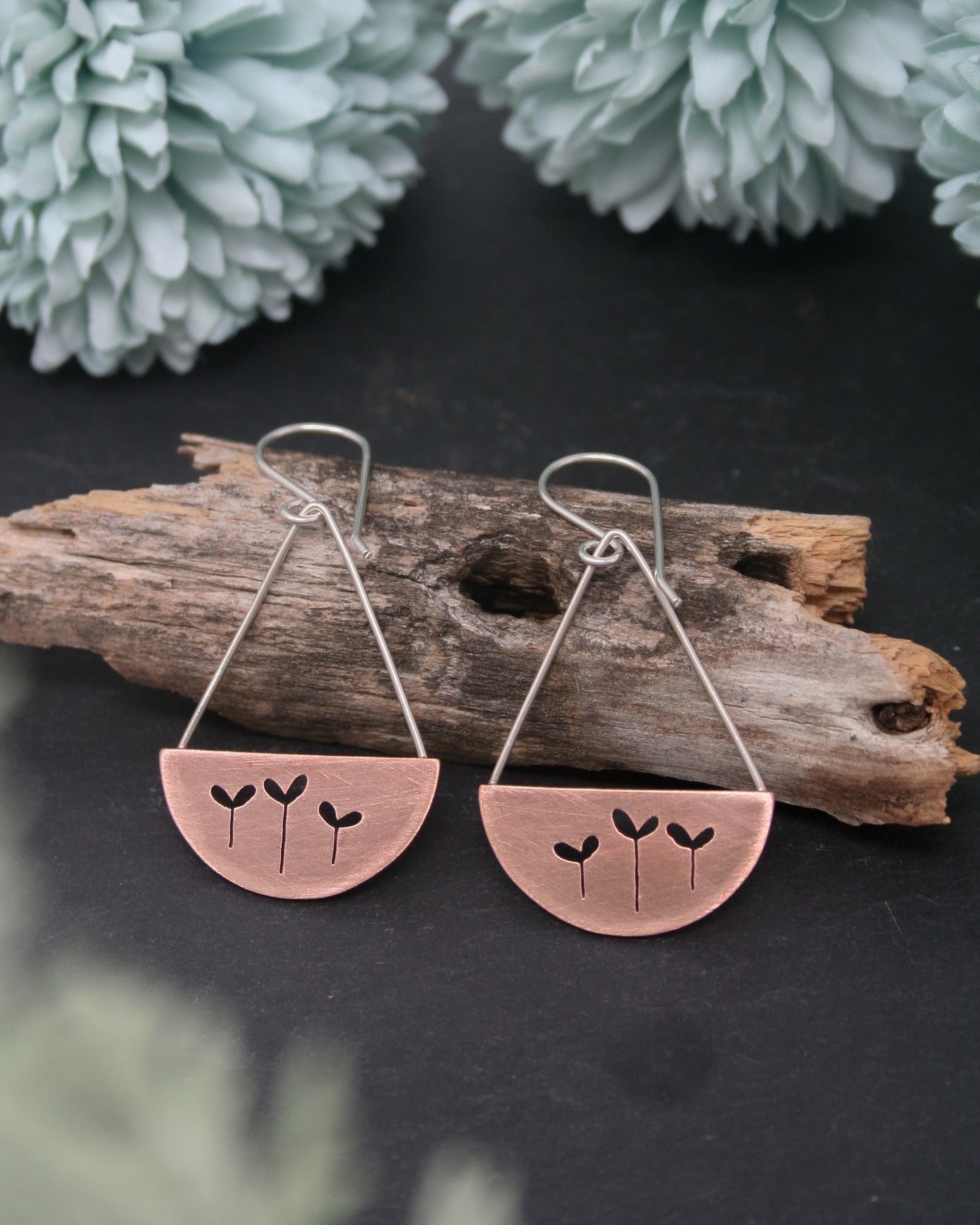 Botanical contain Earrings