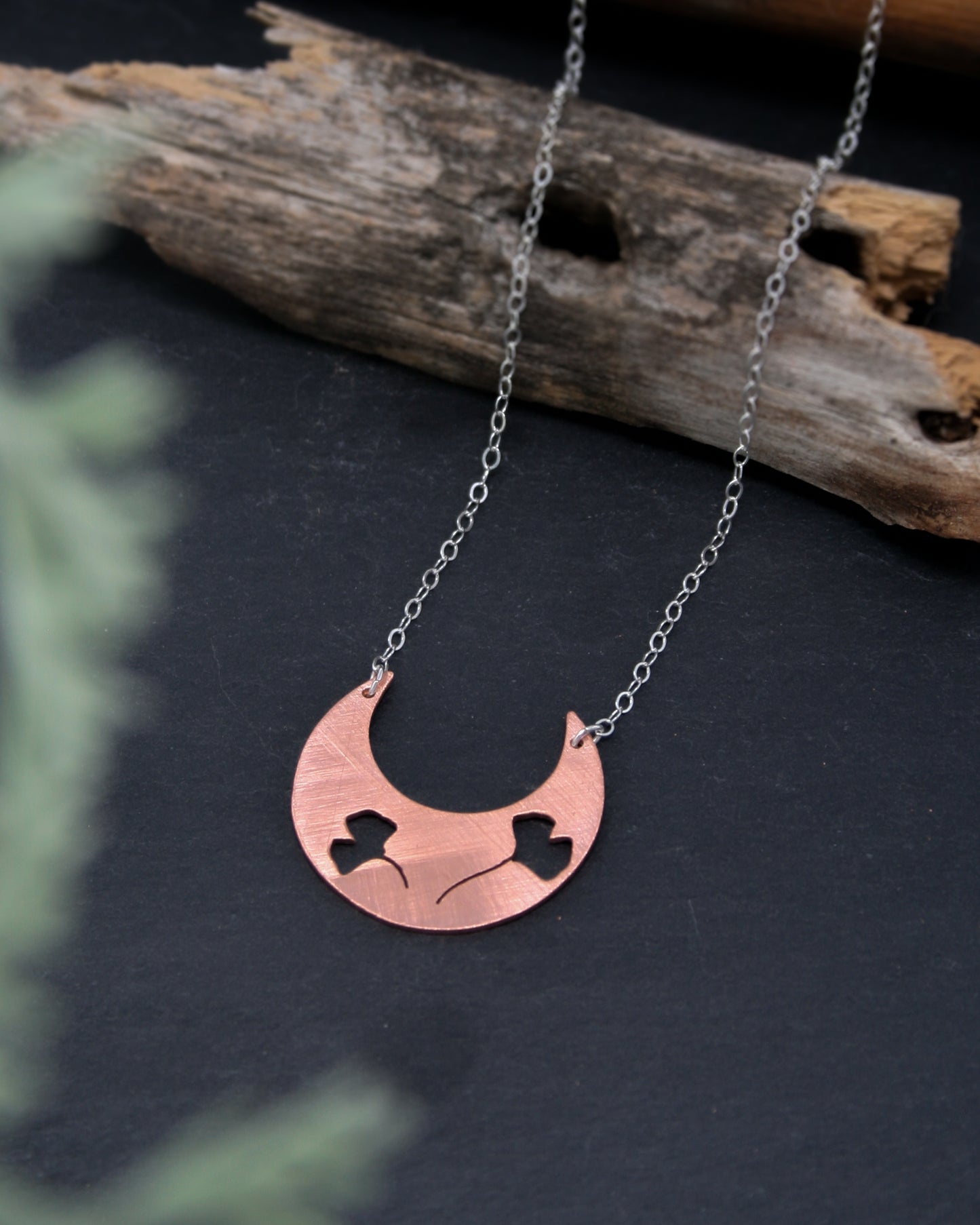 Botanical small Crescent necklace