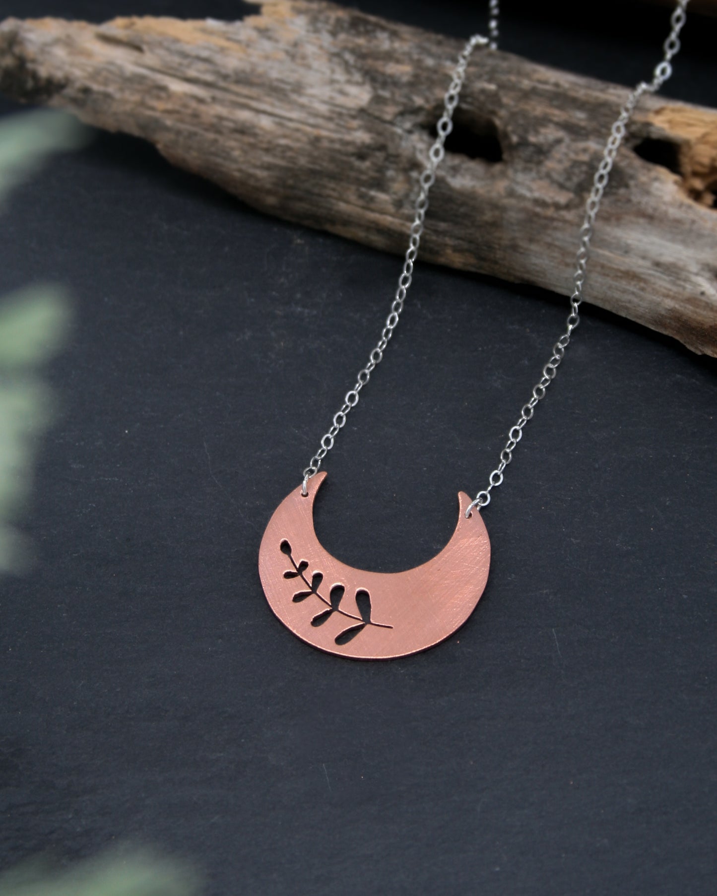 Botanical small Crescent necklace