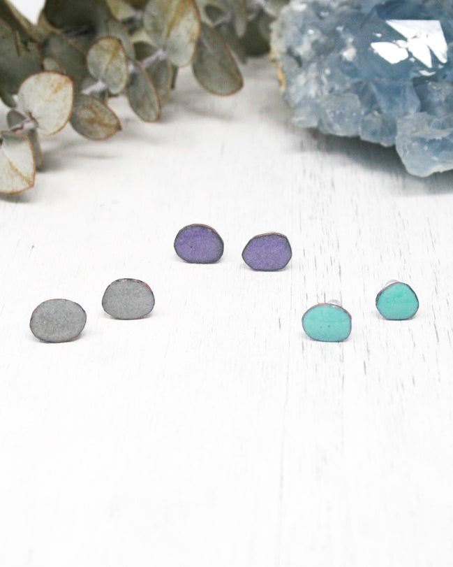 Bitty post, stud earrings