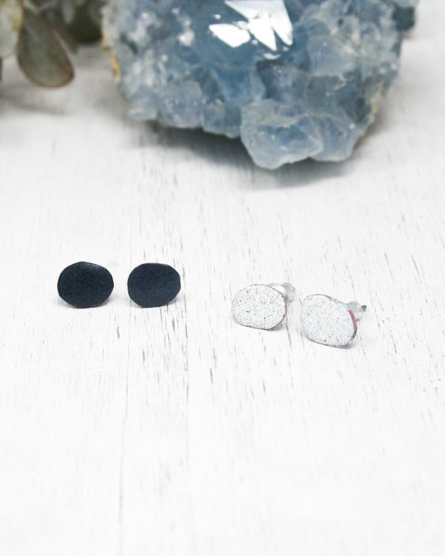 Bitty post, stud earrings