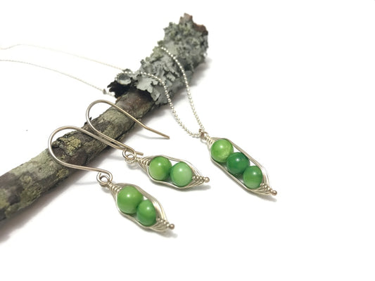 Pea pod jewelry, a great gift for multiples; twins, triplets, quadruplets, and quintuplets