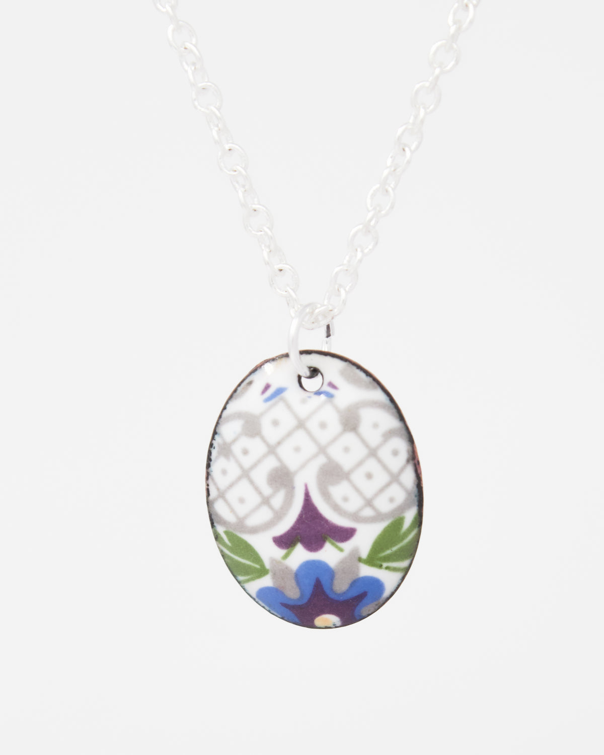 Vintage Revival Necklace. Blomma. Small medallion