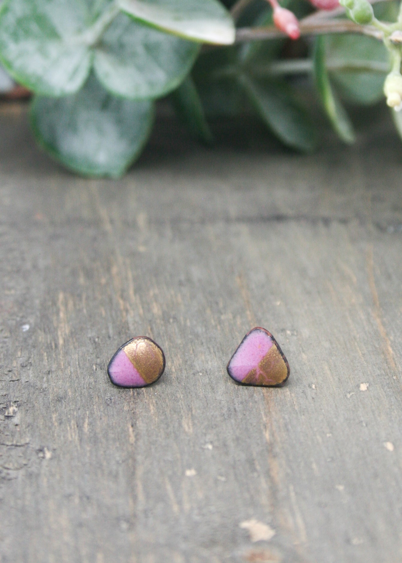 Gold kissed Orchid Bitty studs earrings- [ready to ship]