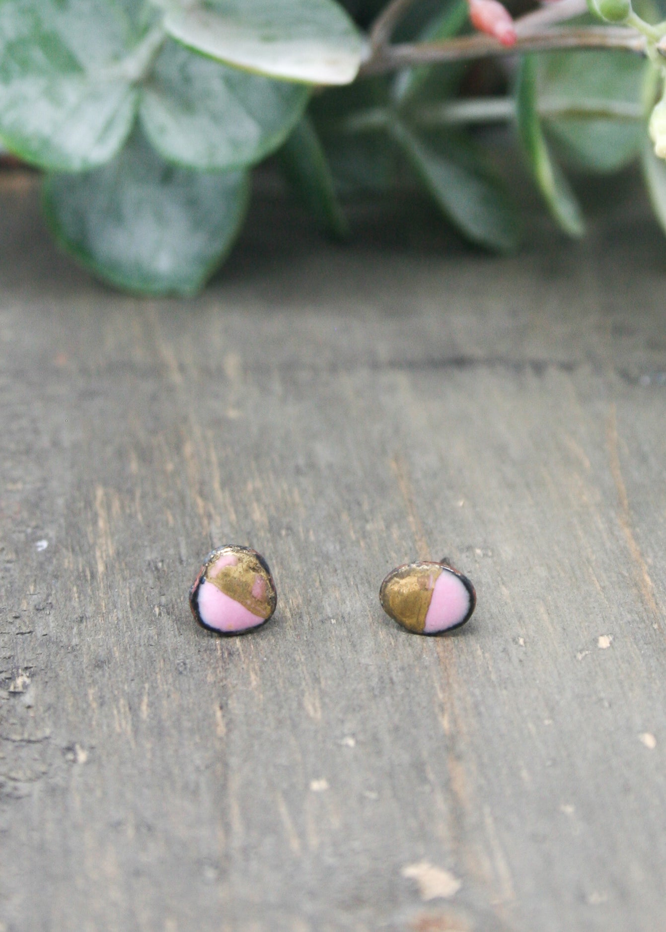 Gold kissed Clover Bitty studs earrings- [ready to ship]