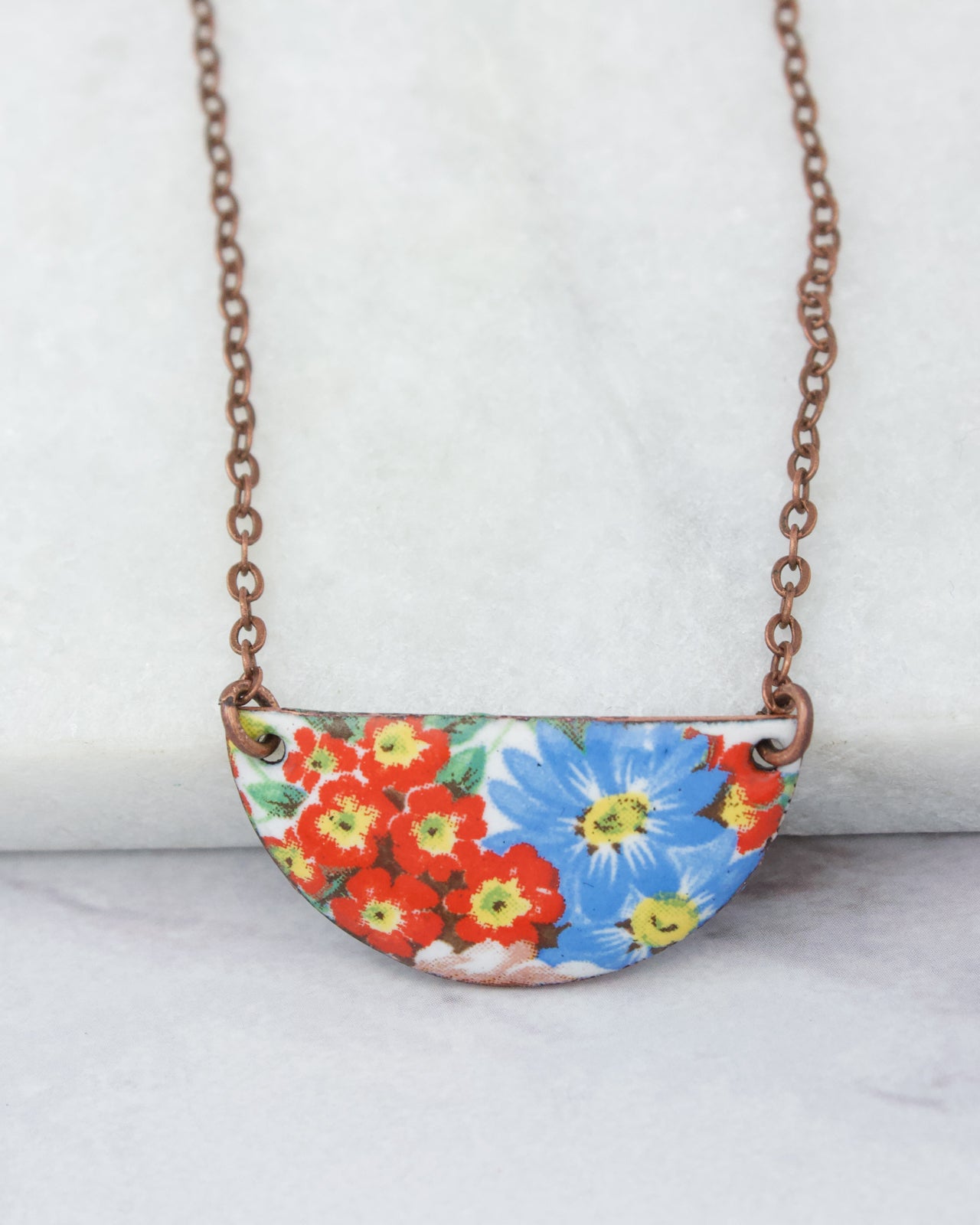 Vintage Revival Necklace, Wildflower Garden, Small Contain
