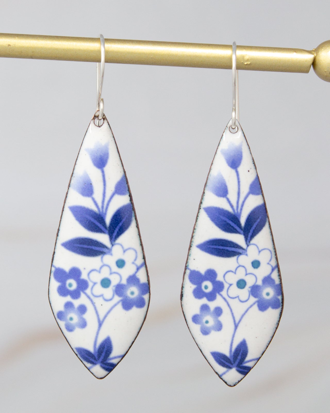 Vintage Revival Earrings, Delft, Leaf