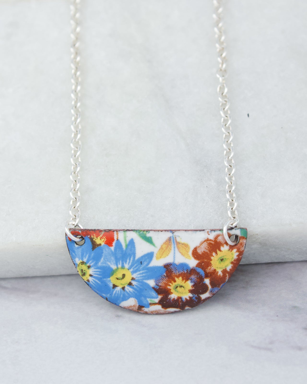 Vintage Revival Necklace, Wildflower Garden, Small Contain