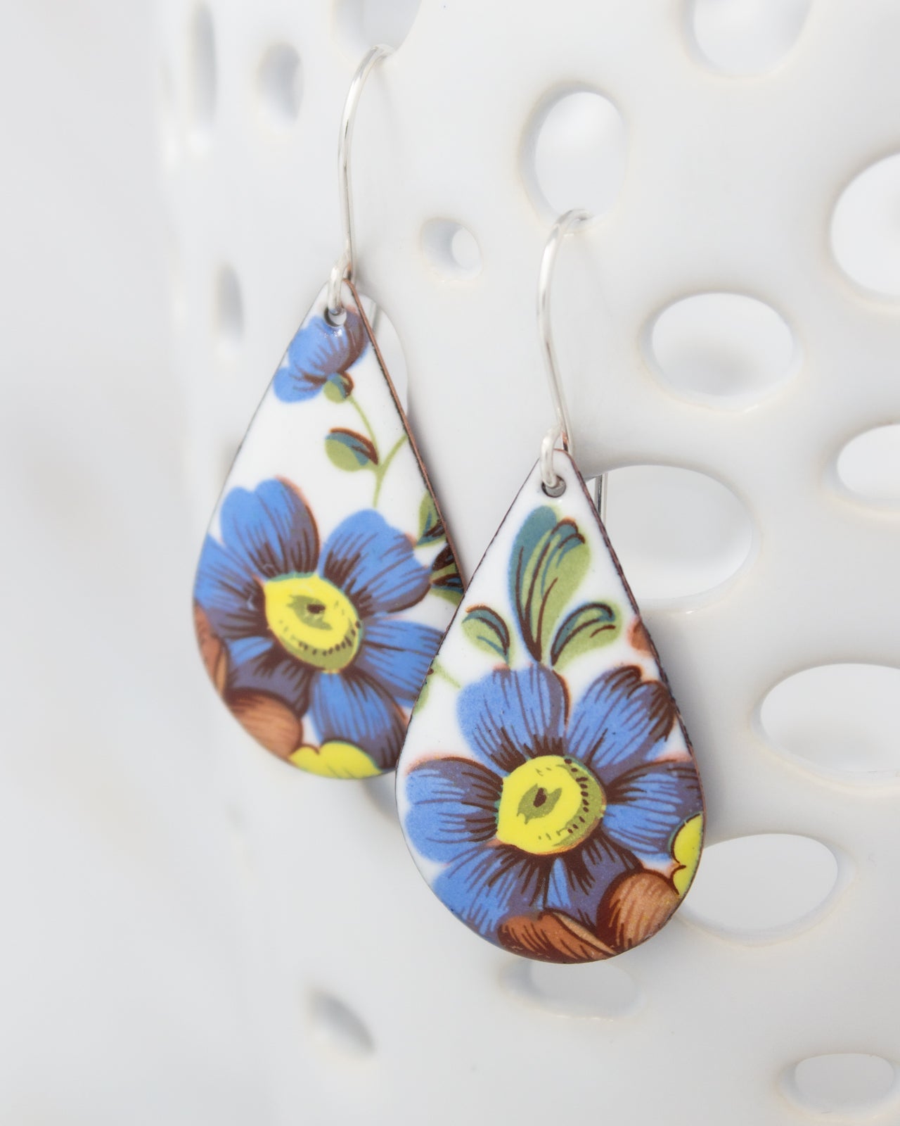 Cottage Garland Vintage Revival Earrings, Teardrop