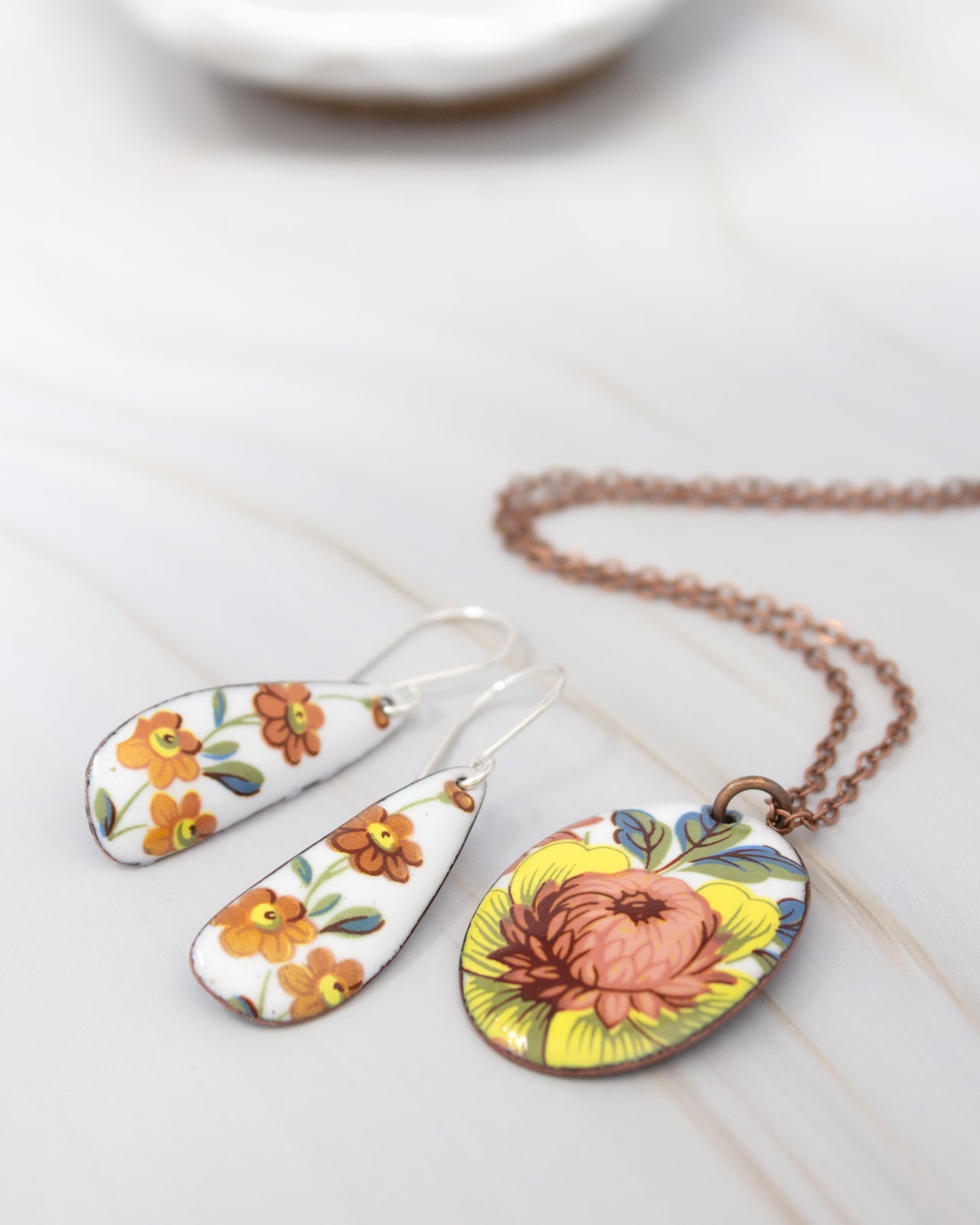 Cottage Garland Vintage Revival Necklace, Large Medallion