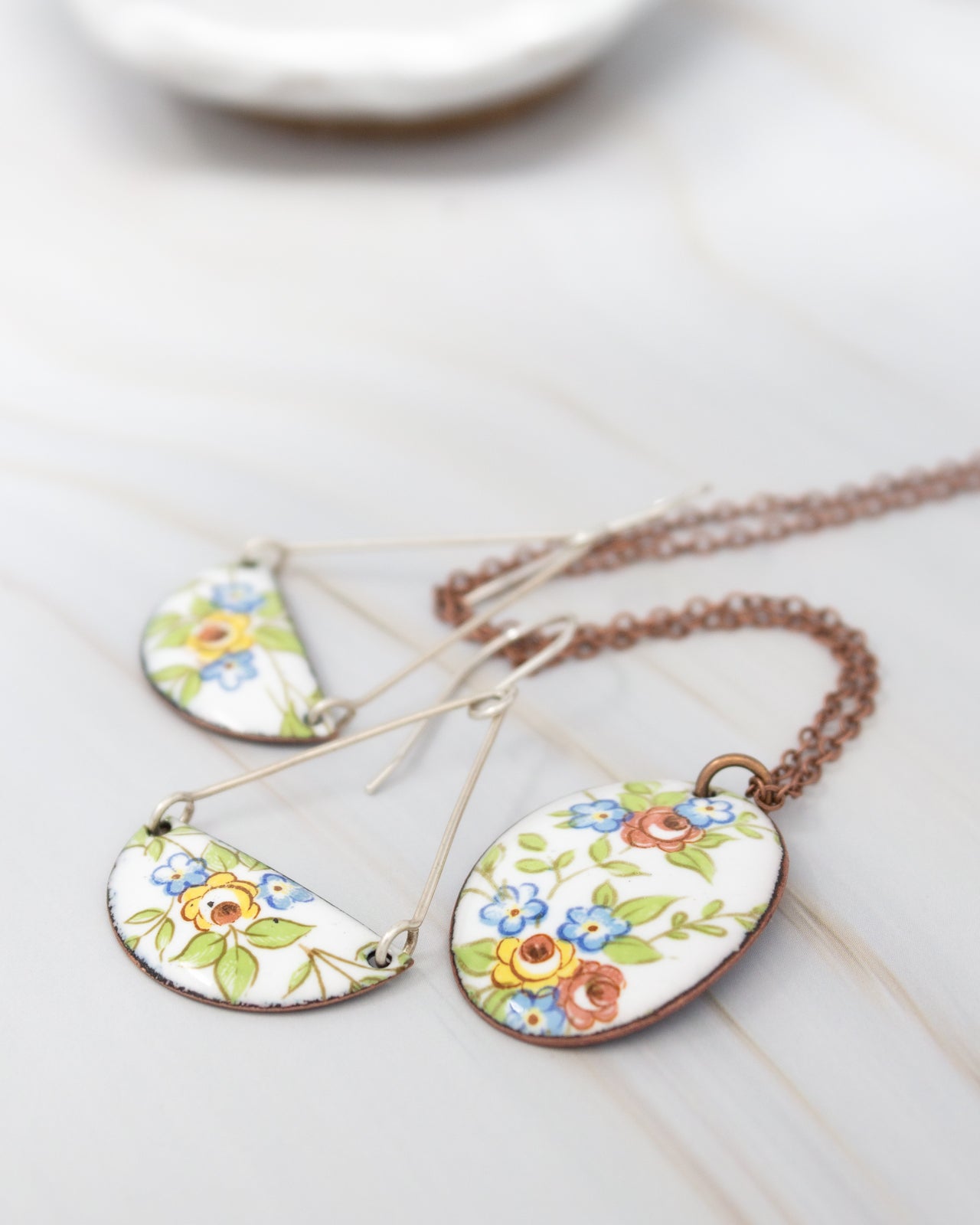 Petite Bouquet Vintage Revival Necklace, Large Medallion