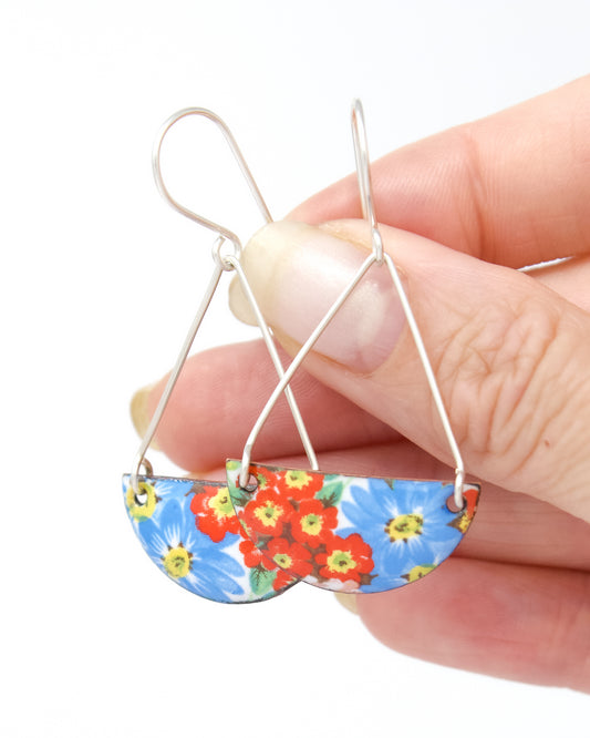 Wildflower Garden Vintage Revival Earrings, Contain