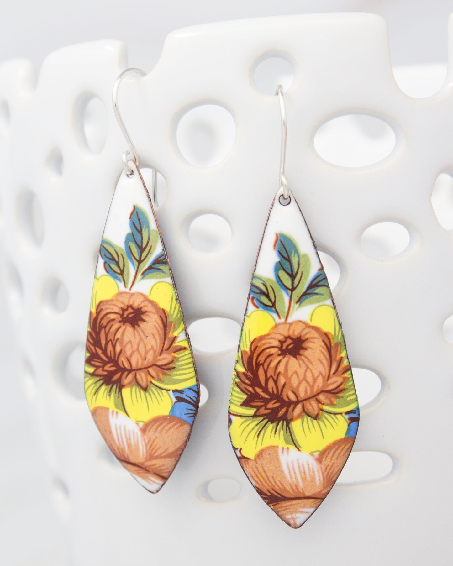 Cottage Garland Vintage Revival Earrings, Leaf
