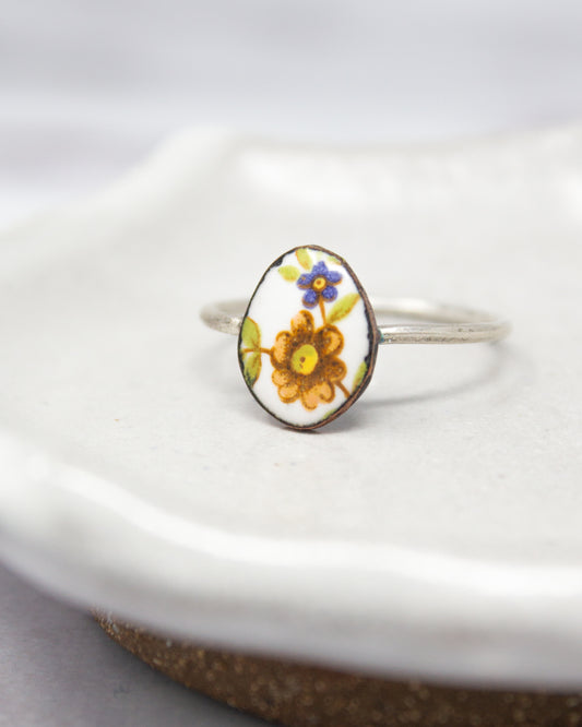 Vintage Revival Ring Sz 9