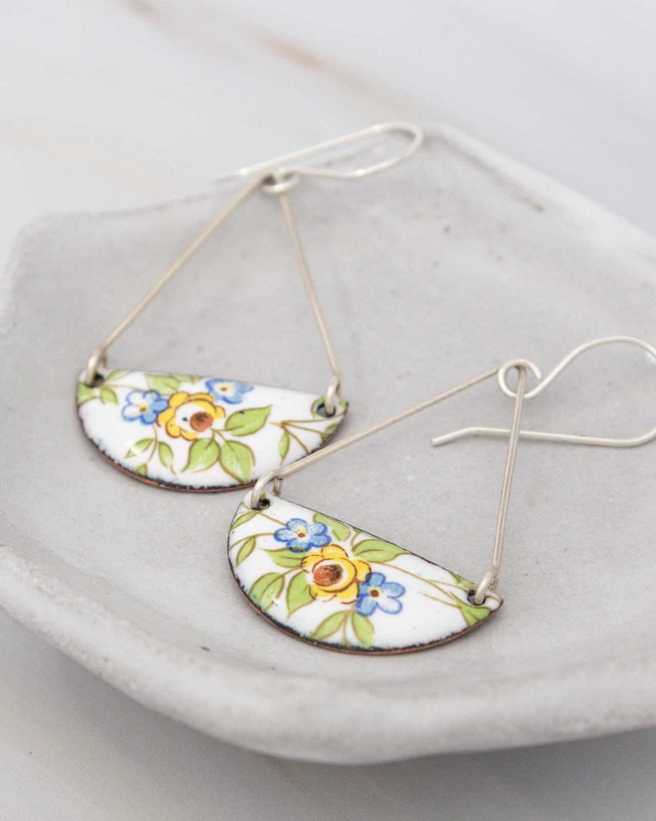 Petite Bouquet Vintage Revival Earrings, Contain