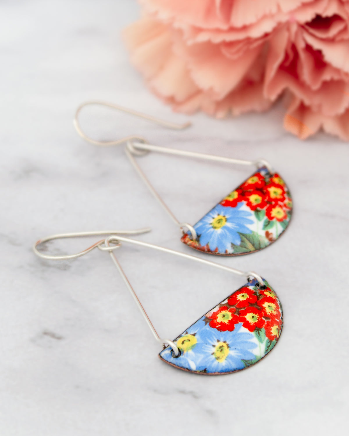 Wildflower Garden Vintage Revival Earrings, Contain