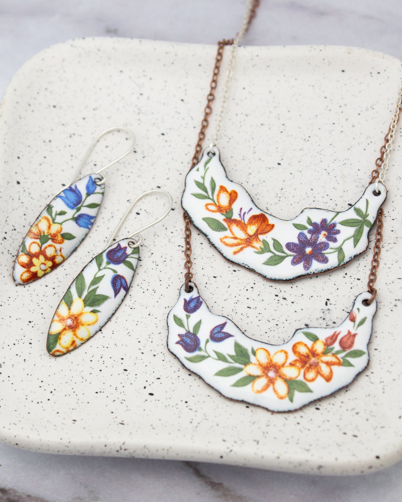 Vintage Revival Necklace, Spring Garland