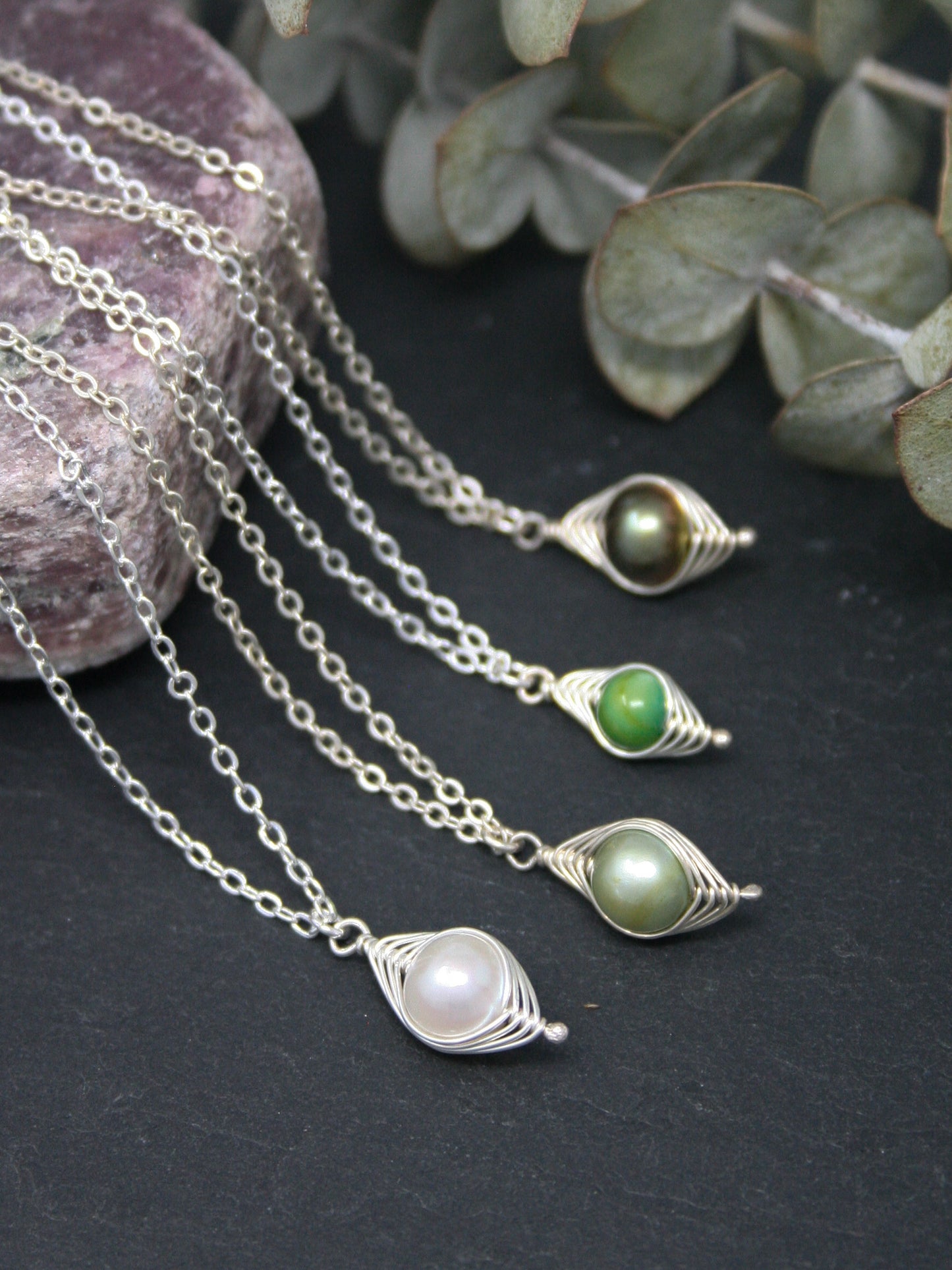 One pea in a pod necklace [made to order]